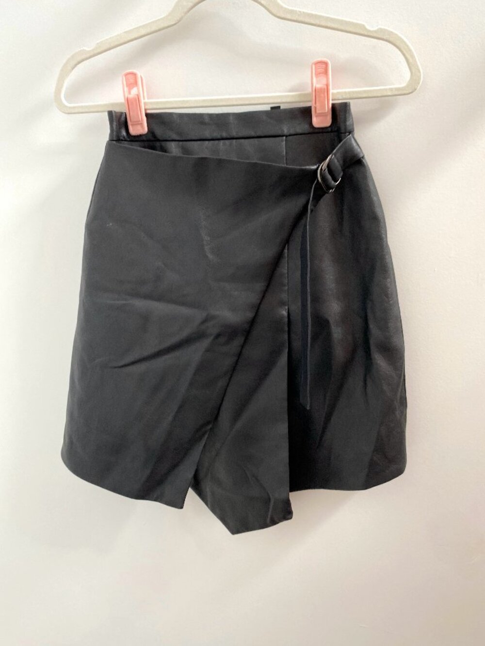 BCBG Maxazria Black Faux Leather Yulissa Skirt NWT XSmall